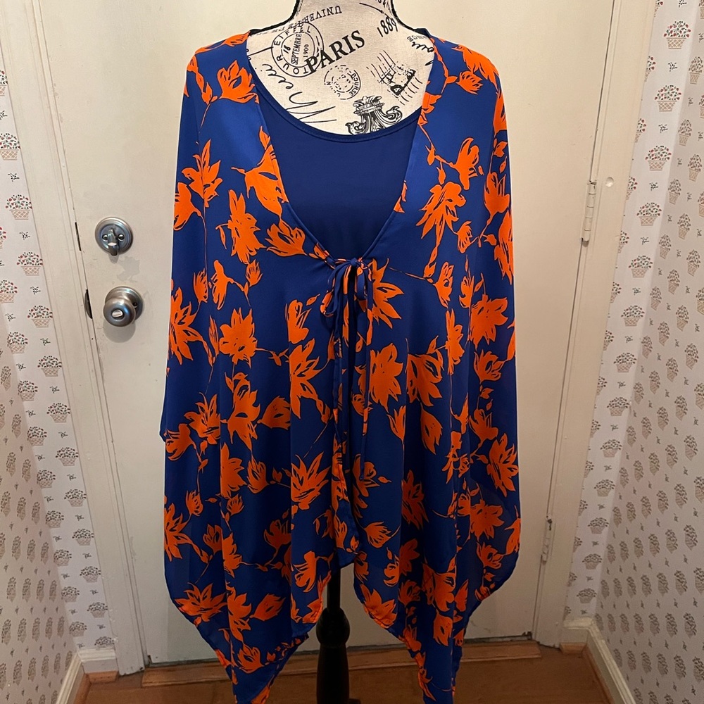 Orange and blue floral wrap w/blue camisole Size L, runs big. Fits 1X